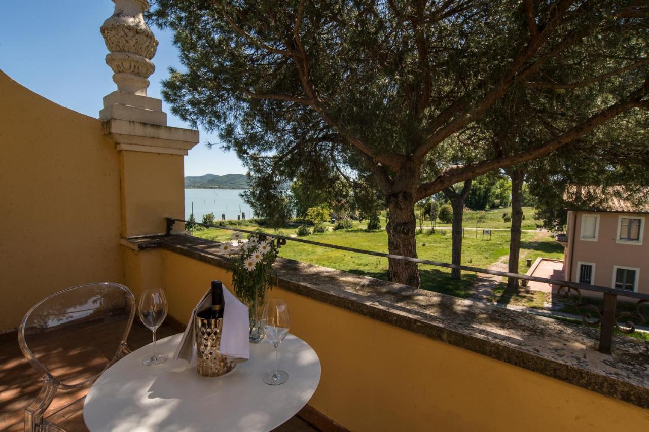 Isola Polvese Resort Castiglione del Lago Exterior photo